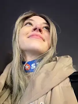 Snapshot of Times__Square chatting on 12/27/24, 05:09 Times Square online show from 12/27/24, 05:09