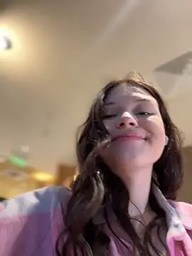 Snapshot of Times__Square chatting on 02/03/25, 05:18 Times Square online show from 02/03/25, 05:18