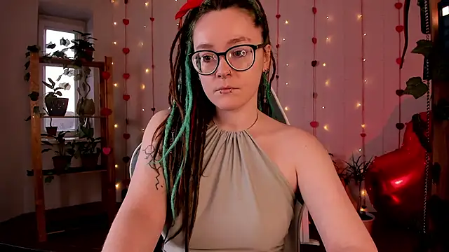 alisahug online show from 02/10/25, 12:29