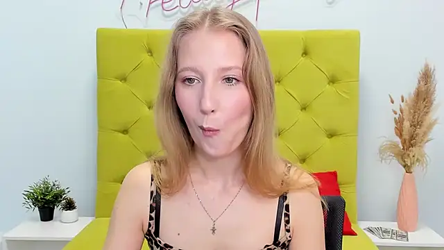 LolaWilsons online show from 03/19/26, 07:23