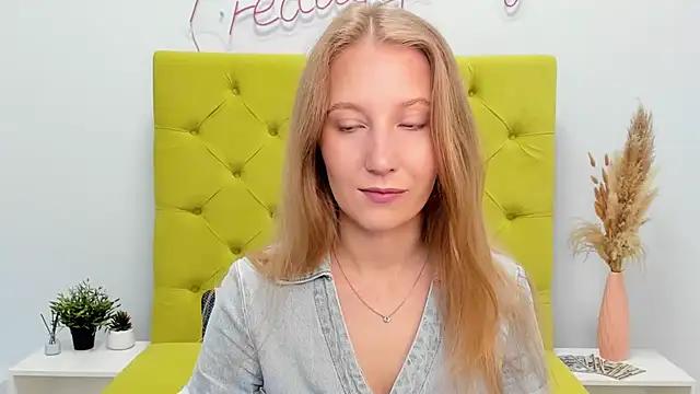 LolaWilsons online show from 05/16/26, 10:36