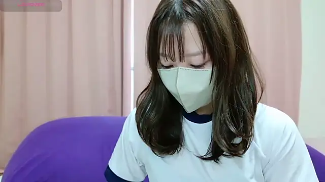 Snapshot of sara-a-jp chatting on 12/06/24, 05:09 sara-a-jp online show from 12/06/24, 05:09