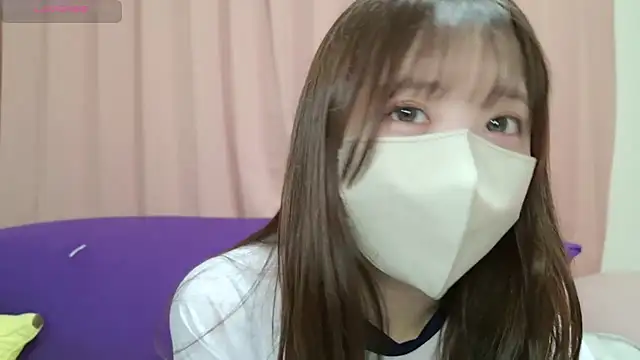 Snapshot of sara-a-jp chatting on 12/18/24, 03:58 sara-a-jp online show from 12/18/24, 03:58