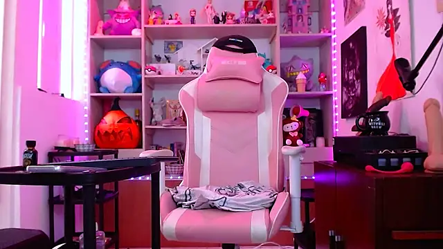 Snapshot of Sodom_333 chatting on 01/15/25, 02:56 Sodom 333 online show from 01/15/25, 02:56