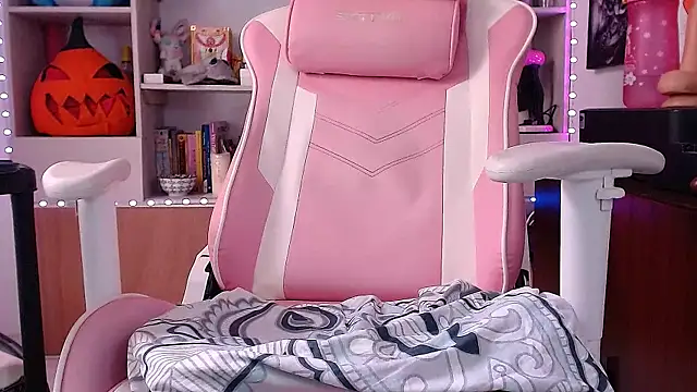 Snapshot of Sodom_333 chatting on 02/05/25, 04:58 Sodom 333 online show from 02/05/25, 04:58