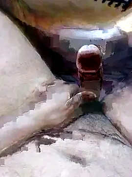 Snapshot of AHMED0233 chatting on 12/19/25, 02:24 AHMED0233 online show from 12/19/25, 02:24