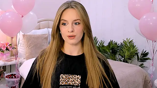 RozzitaBedberry online show from 01/27/25, 01:09