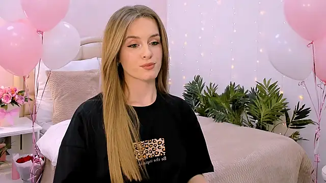 RozzitaBedberry online show from 01/27/25, 07:13