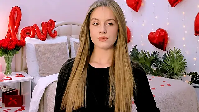 RozzitaBedberry online show from 02/12/25, 01:16