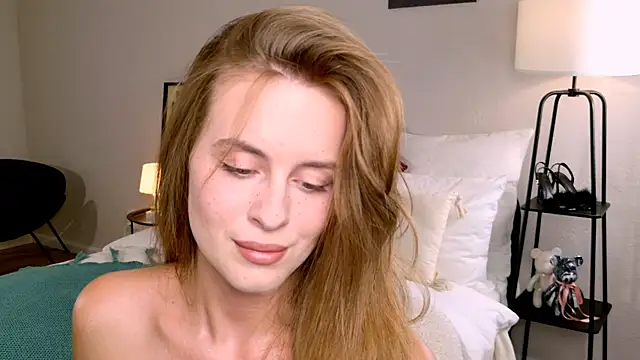 RozzitaBedberry online show from 09/10/25, 01:00