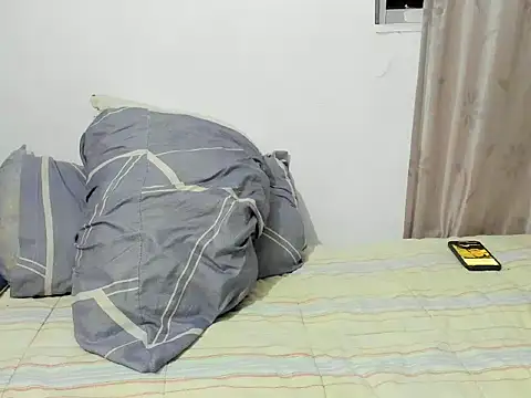 Snapshot of Chandler_ken chatting on 11/20/25, 01:17 Chandler ken online show from 11/20/25, 01:17