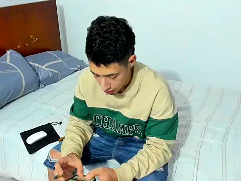 Snapshot of Chandler_ken chatting on 12/05/25, 02:09 Chandler ken online show from 12/05/25, 02:09