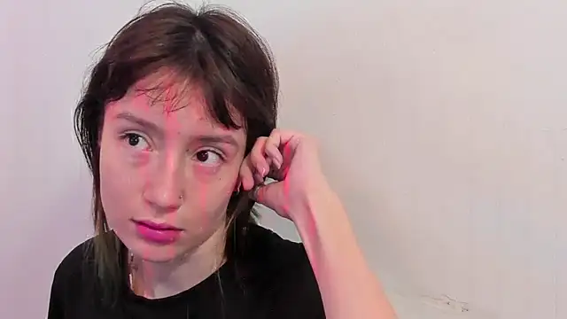 lizzy davis 1 online show from 01/19/25, 04:01