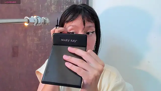 lizzy davis 1 online show from 09/27/25, 04:28