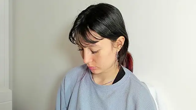 lizzy davis 1 online show from 11/05/25, 12:16