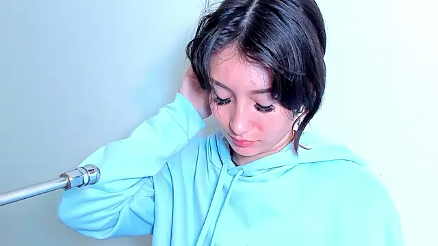 lizzy davis 1 online show from 02/05/26, 03:44