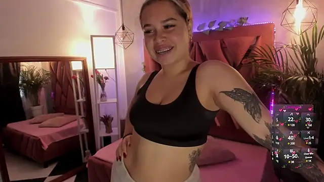 Snapshot of Haelycute chatting on 02/28/25, 11:25 Haelycute online show from 02/28/25, 11:25