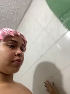 Snapshot of Haelycute chatting on 10/22/25, 07:35 Haelycute online show from 10/22/25, 07:35