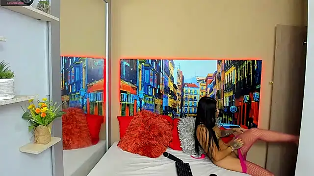 CristalLoren online show from 01/22/25, 12:27