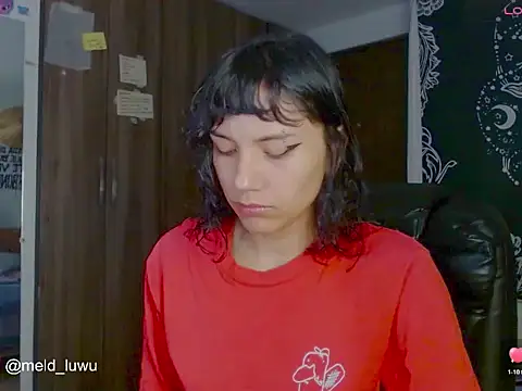 melissahowl online show from 04/01/26, 01:06