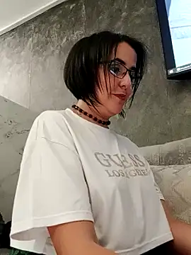 IsisBlake online show from 01/30/25, 05:17