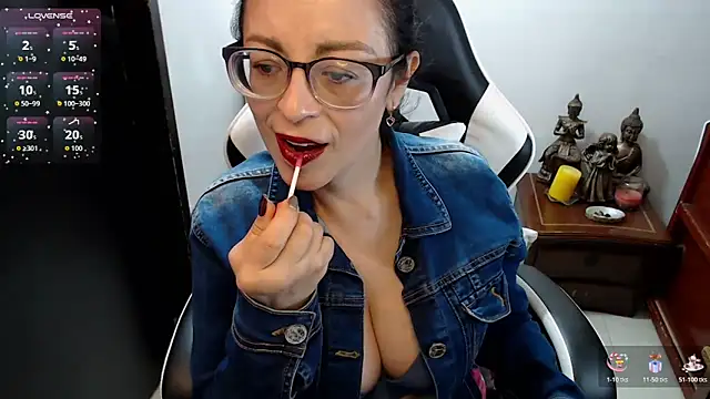 AnasstaciaEvans online show from 06/04/26, 01:11