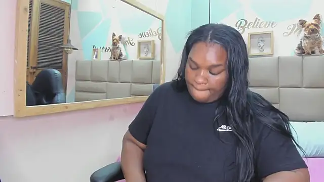 lilybaudyn  online show from 02/23/25, 11:11