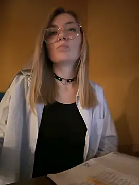 Crazy-Rosa online show from 02/06/25, 03:20