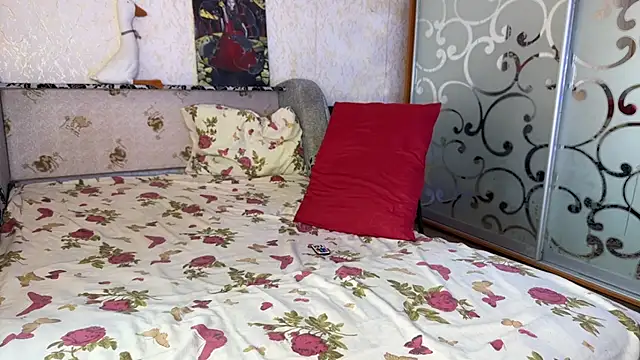 Stick Twlx online show from 10/07/25, 08:55