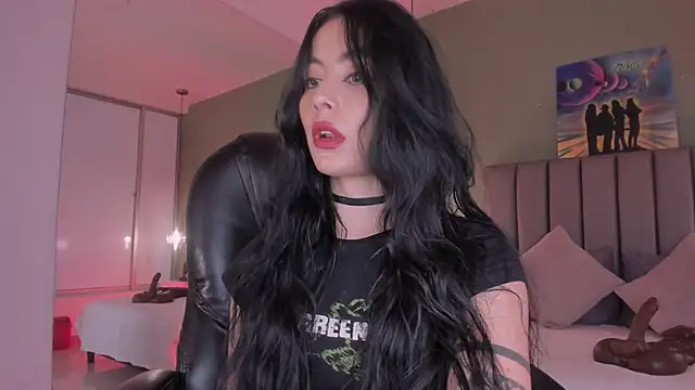 Snapshot of Samaanthaa_ chatting on 01/16/26, 02:21 Samaanthaa online show from 01/16/26, 02:21