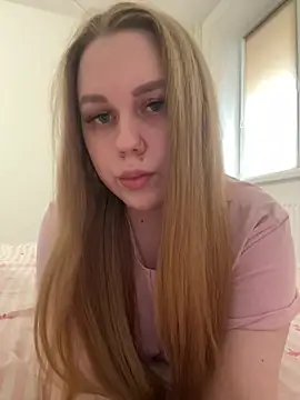 Marylallka5 online show from 05/12/26, 02:14
