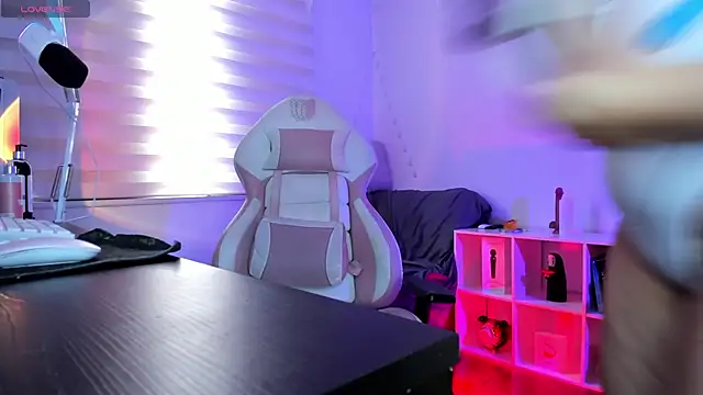 Snapshot of Gaby_Miller22 chatting on 09/09/25, 04:06 Gaby Miller22 online show from 09/09/25, 04:06