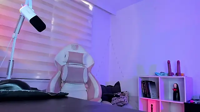 Snapshot of Gaby_Miller22 chatting on 10/31/25, 04:08 Gaby Miller22 online show from 10/31/25, 04:08