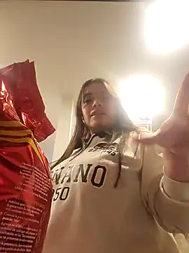 valery mora online show from 01/29/25, 03:22