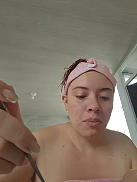 valery mora online show from 10/27/25, 04:44