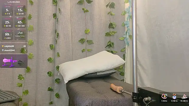 Iamkarlaa doll online show from 12/18/24, 10:35