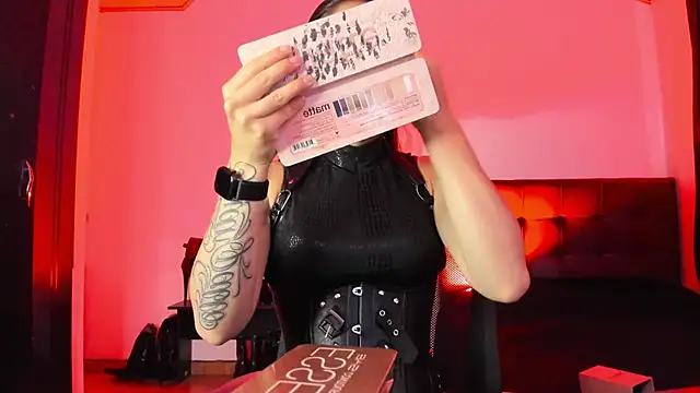 MistressVenena online show from 02/04/26, 02:34