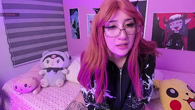 Snapshot of Miwa_violet chatting on 02/22/25, 12:49 Miwa violet online show from 02/22/25, 12:49