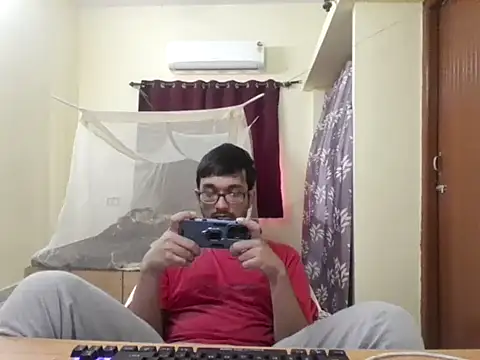 THE NAKED BOY online show from 12/21/25, 05:58