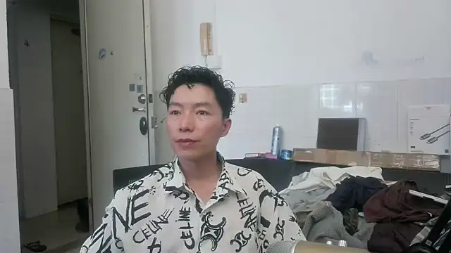 xhqds online show from 08/04/26, 04:37