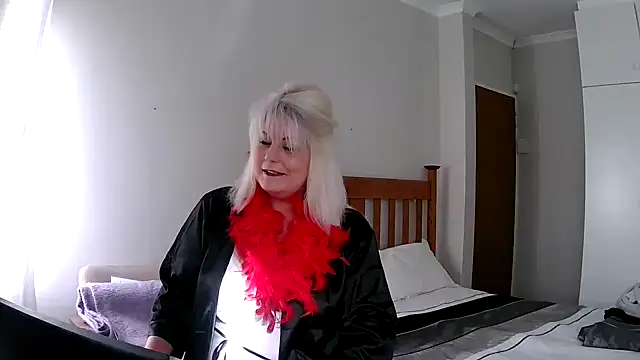 Miahotmilf online show from 12/22/24, 03:22