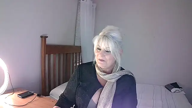 Miahotmilf online show from 02/08/25, 06:01