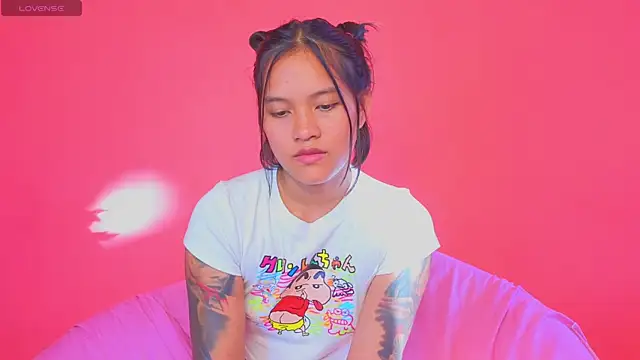 Natsu   online show from 12/13/24, 09:24