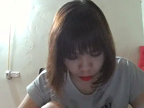 Angela-Eira online show from 10/03/25, 09:45