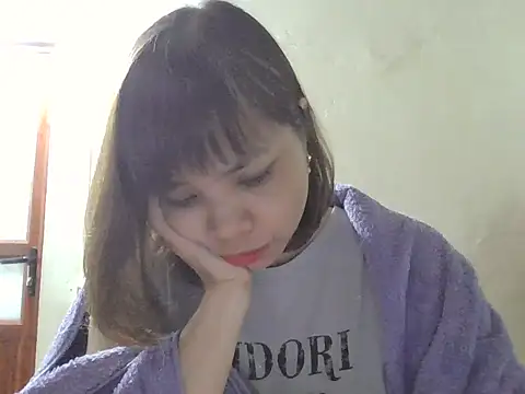 Angela-Eira online show from 11/13/25, 10:08