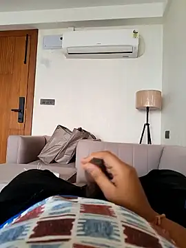 143n143143 online show from 11/20/25, 10:48