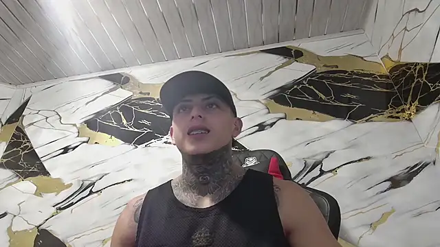 Kevin22 222 online show from 01/08/25, 04:02