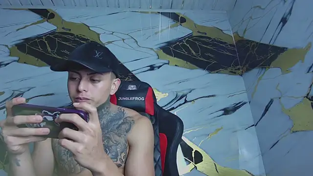 Kevin22 222 online show from 01/24/25, 09:17