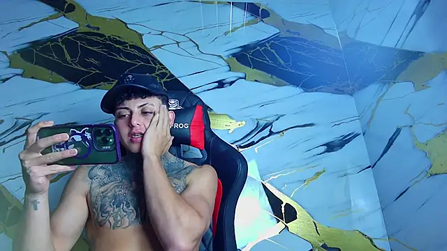 Kevin22 222 online show from 01/31/25, 08:11