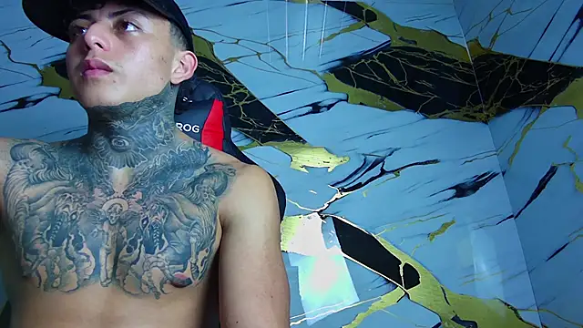 Kevin22 222 online show from 02/03/25, 08:13